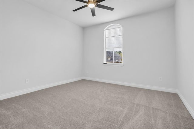 138 S Carson Cub Court, Montgomery, TX 77316