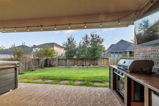 138 S Carson Cub Court, Montgomery, TX 77316