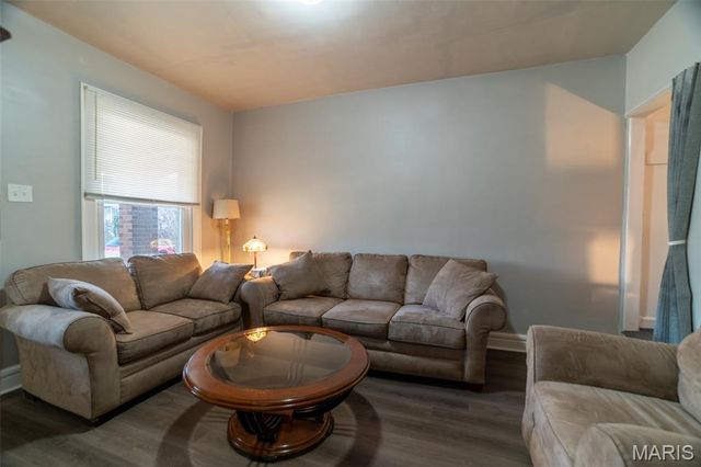 5039 Grace Avenue, St Louis, MO 63116