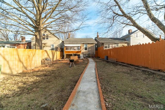 5039 Grace Avenue, St Louis, MO 63116