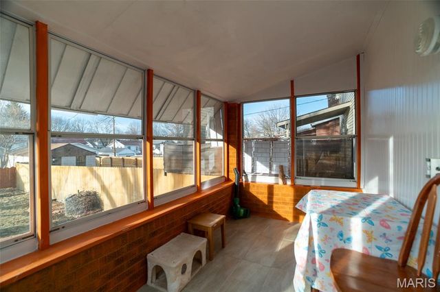 5039 Grace Avenue, St Louis, MO 63116