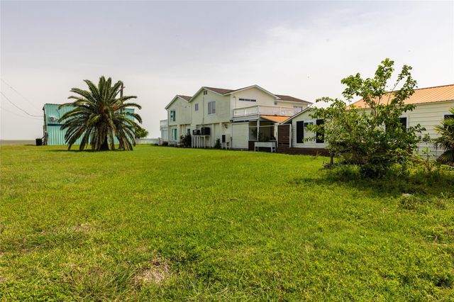 1917 Avenue A, Dickinson, TX 77539