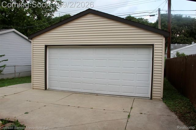 208 W Fairmount Avenue, Pontiac, MI 48340