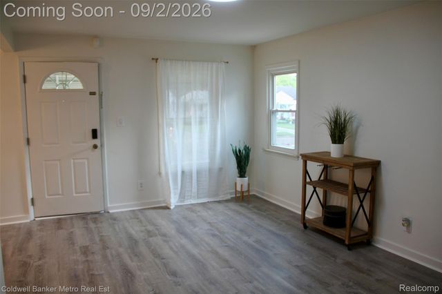 208 W Fairmount Avenue, Pontiac, MI 48340