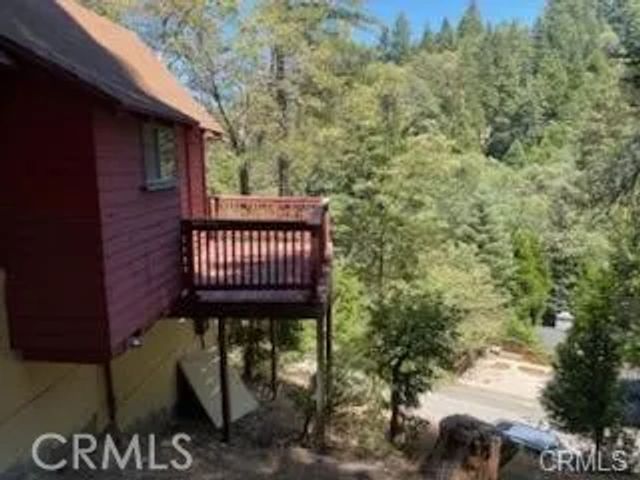 544 Community Drive, Lake Arrowhead, CA 92352