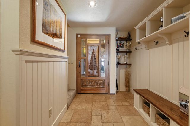 421 Sunset Beach Road, Klamath Falls, OR 97601