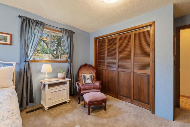 421 Sunset Beach Road, Klamath Falls, OR 97601