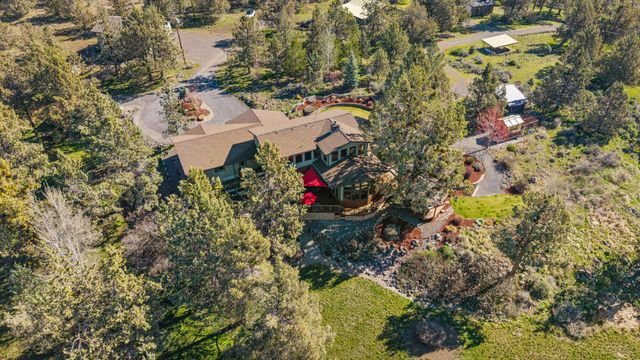 421 Sunset Beach Road, Klamath Falls, OR 97601