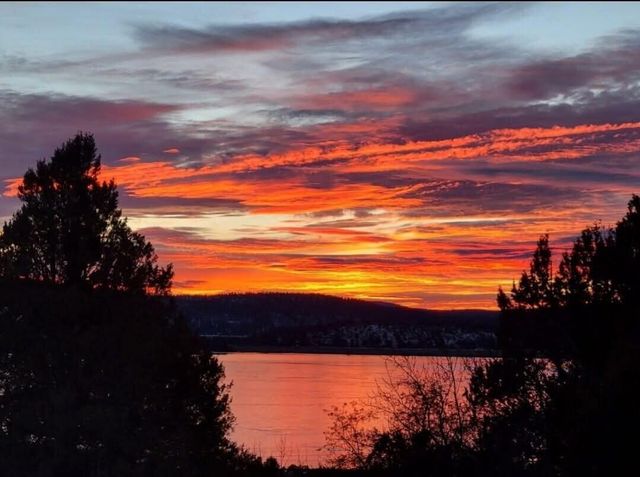 421 Sunset Beach Road, Klamath Falls, OR 97601