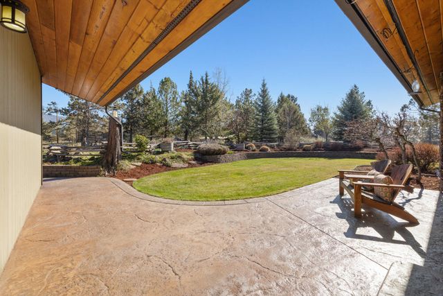 421 Sunset Beach Road, Klamath Falls, OR 97601
