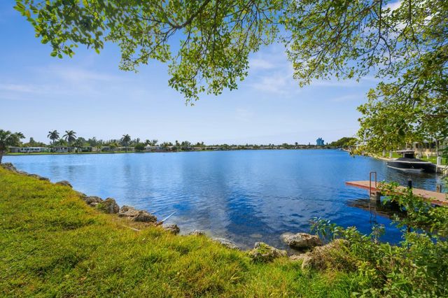 2721 SW 54th Street, Fort Lauderdale, FL 33312