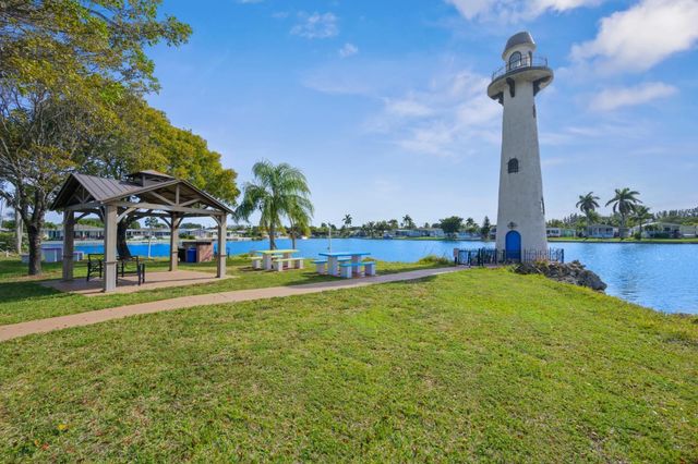 2721 SW 54th Street, Fort Lauderdale, FL 33312