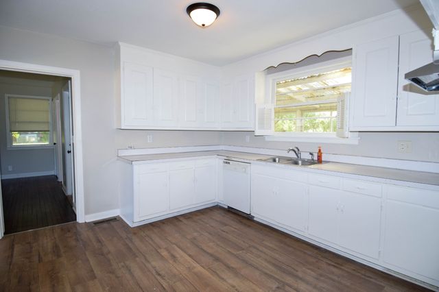 801 Hart St, Gallatin, TN 37066