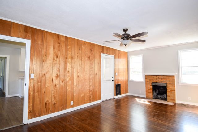 801 Hart St, Gallatin, TN 37066