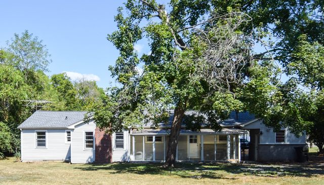 801 Hart St, Gallatin, TN 37066