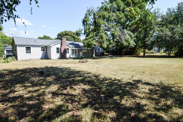 801 Hart St, Gallatin, TN 37066