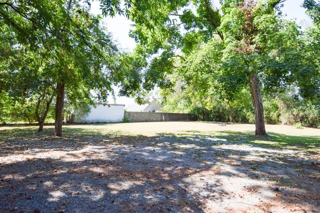 801 Hart St, Gallatin, TN 37066