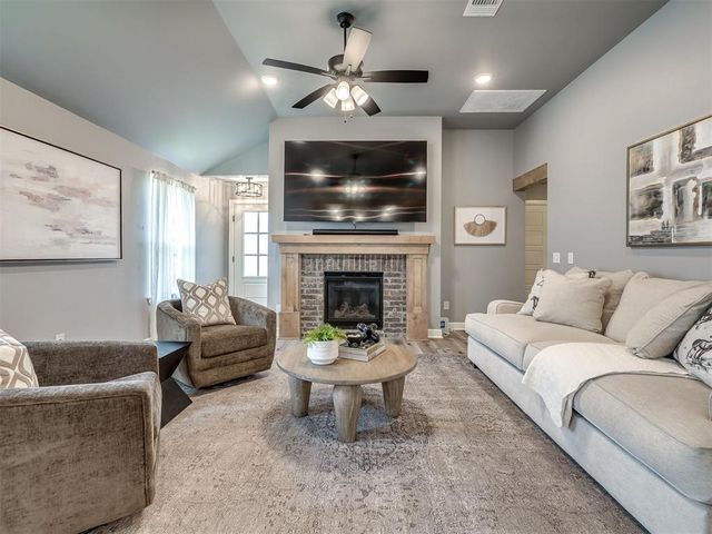 18816 Caballero Drive, Edmond, OK 73012