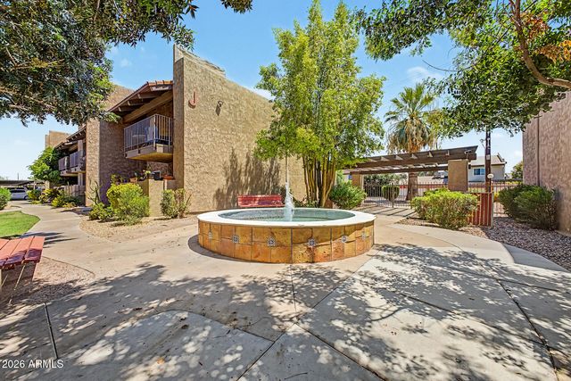 5525 E THOMAS Road M23, Phoenix, AZ 85018