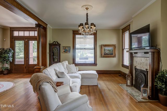 801 Holston Avenue, Bristol, TN 37620