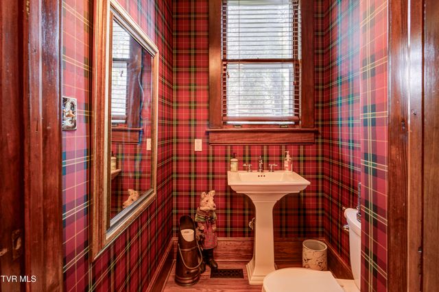 801 Holston Avenue, Bristol, TN 37620