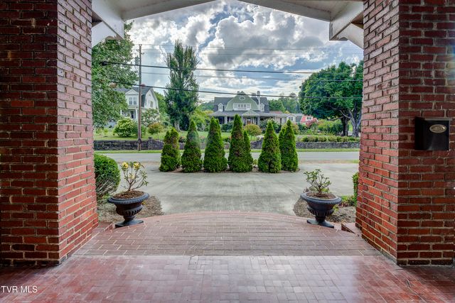 801 Holston Avenue, Bristol, TN 37620