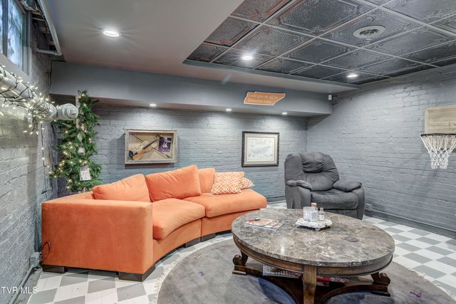 801 Holston Avenue, Bristol, TN 37620