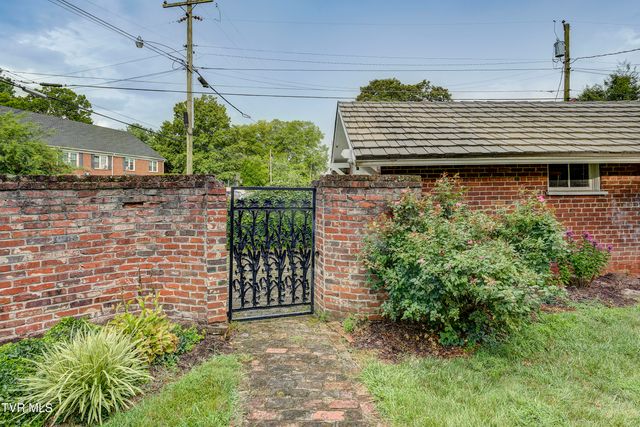 801 Holston Avenue, Bristol, TN 37620