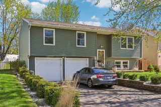 277 Sunset Lane, Antioch, IL 60002