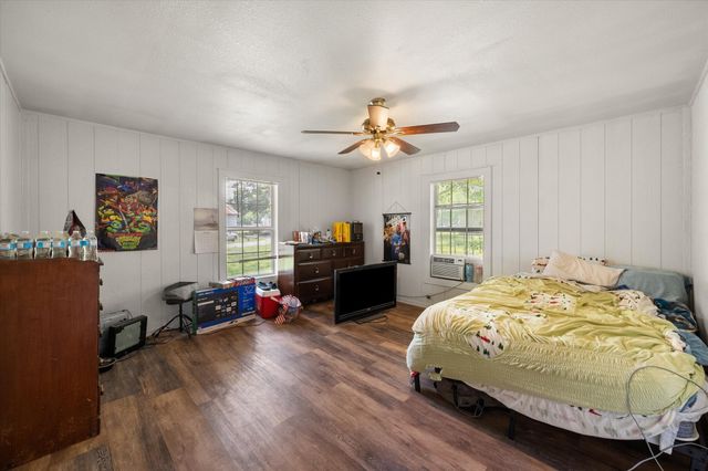 2732 W Collin Street, Corsicana, TX 75110