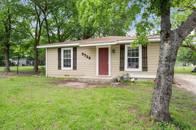 2732 W Collin Street, Corsicana, TX 75110