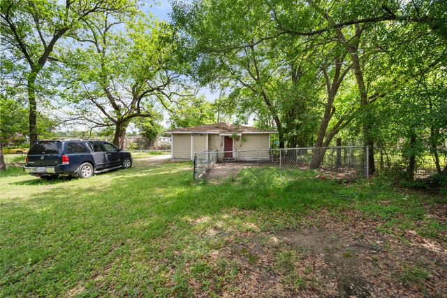 2732 W Collin Street, Corsicana, TX 75110