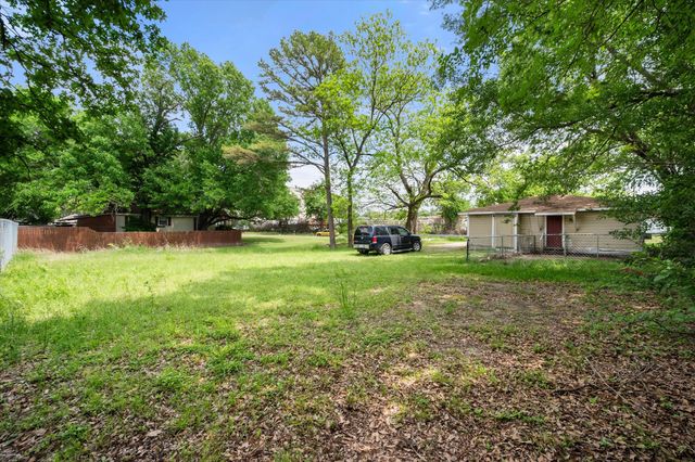 2732 W Collin Street, Corsicana, TX 75110