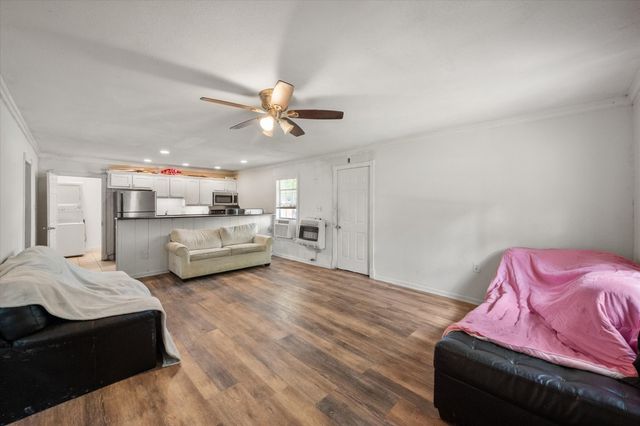 2732 W Collin Street, Corsicana, TX 75110