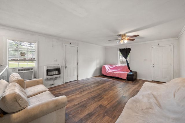 2732 W Collin Street, Corsicana, TX 75110