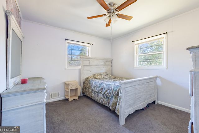 200 Mohawk Drive, Tallapoosa, GA 30176