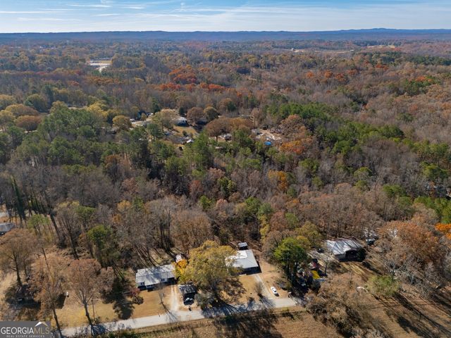200 Mohawk Drive, Tallapoosa, GA 30176