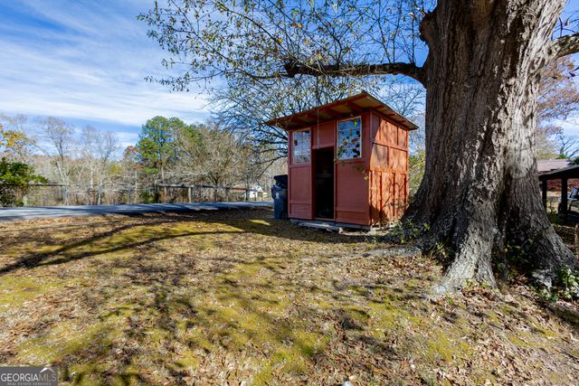 200 Mohawk Drive, Tallapoosa, GA 30176