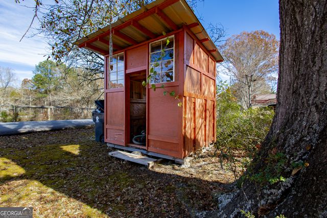 200 Mohawk Drive, Tallapoosa, GA 30176