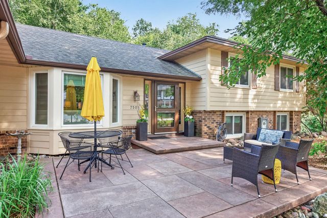7501 W 84th Street, Bloomington, MN 55438