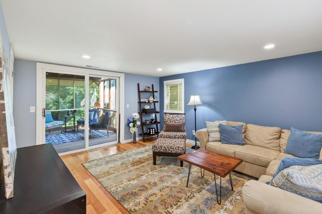 7501 W 84th Street, Bloomington, MN 55438