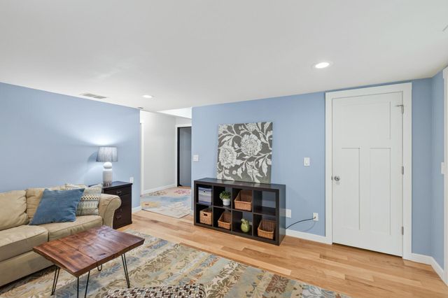 7501 W 84th Street, Bloomington, MN 55438