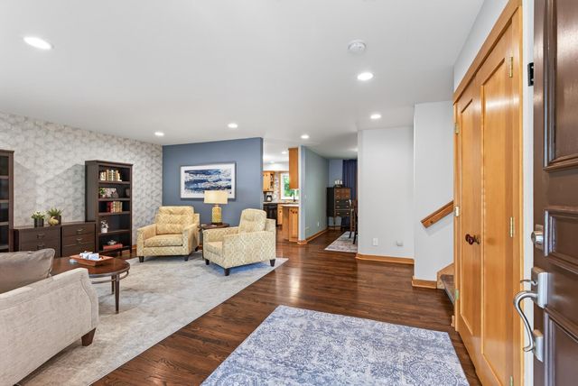 7501 W 84th Street, Bloomington, MN 55438