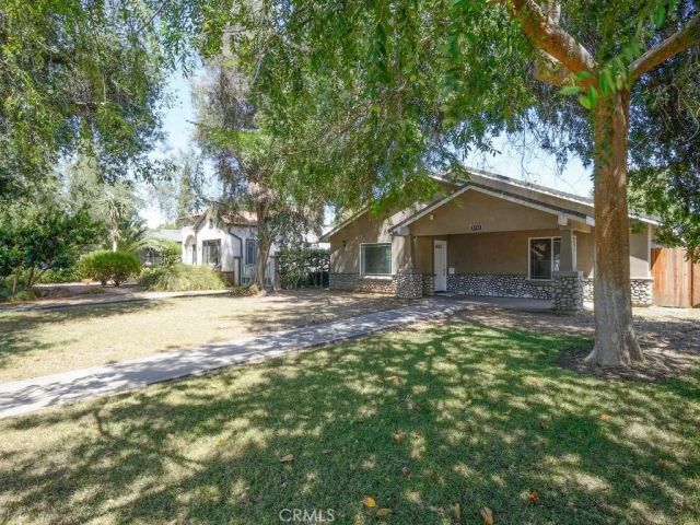 5742 Magnolia, Riverside, CA 92506
