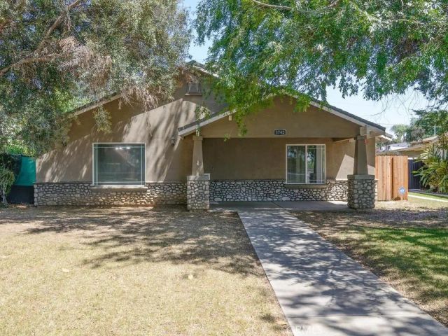 5742 Magnolia, Riverside, CA 92506
