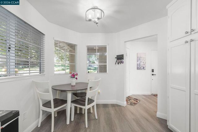 1002 Pinehurst Ct, Concord, CA 94521
