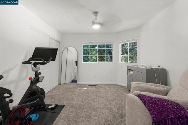 1002 Pinehurst Ct, Concord, CA 94521