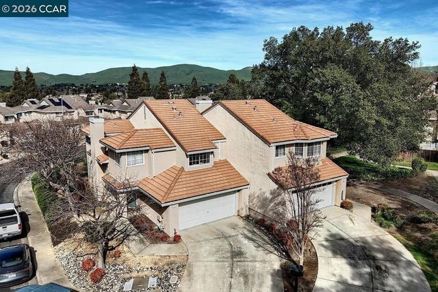 1002 Pinehurst Ct, Concord, CA 94521