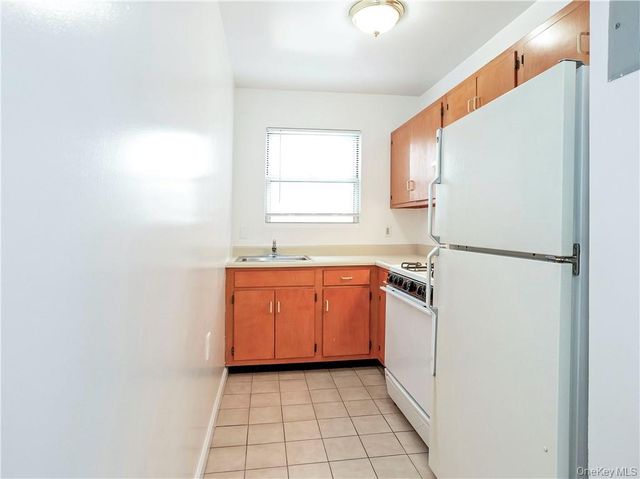 15 Quinby Avenue 2C, White Plains, NY 10606