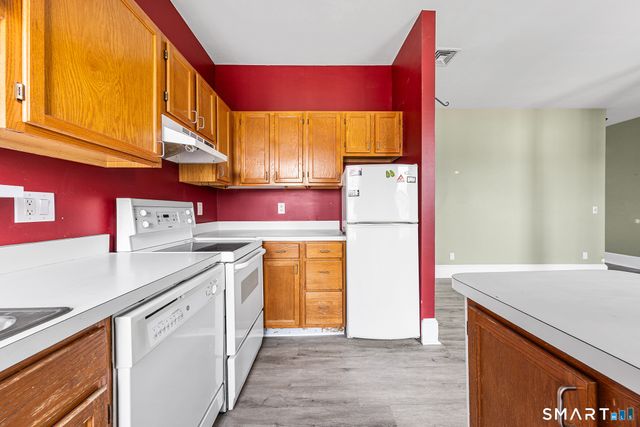 45 West Street 13, New Milford, CT 06776